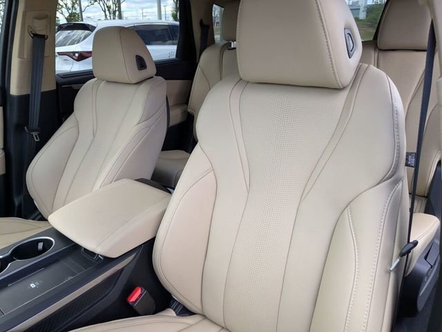 Certified 2025 Acura MDX w/ Technology Package image 29
