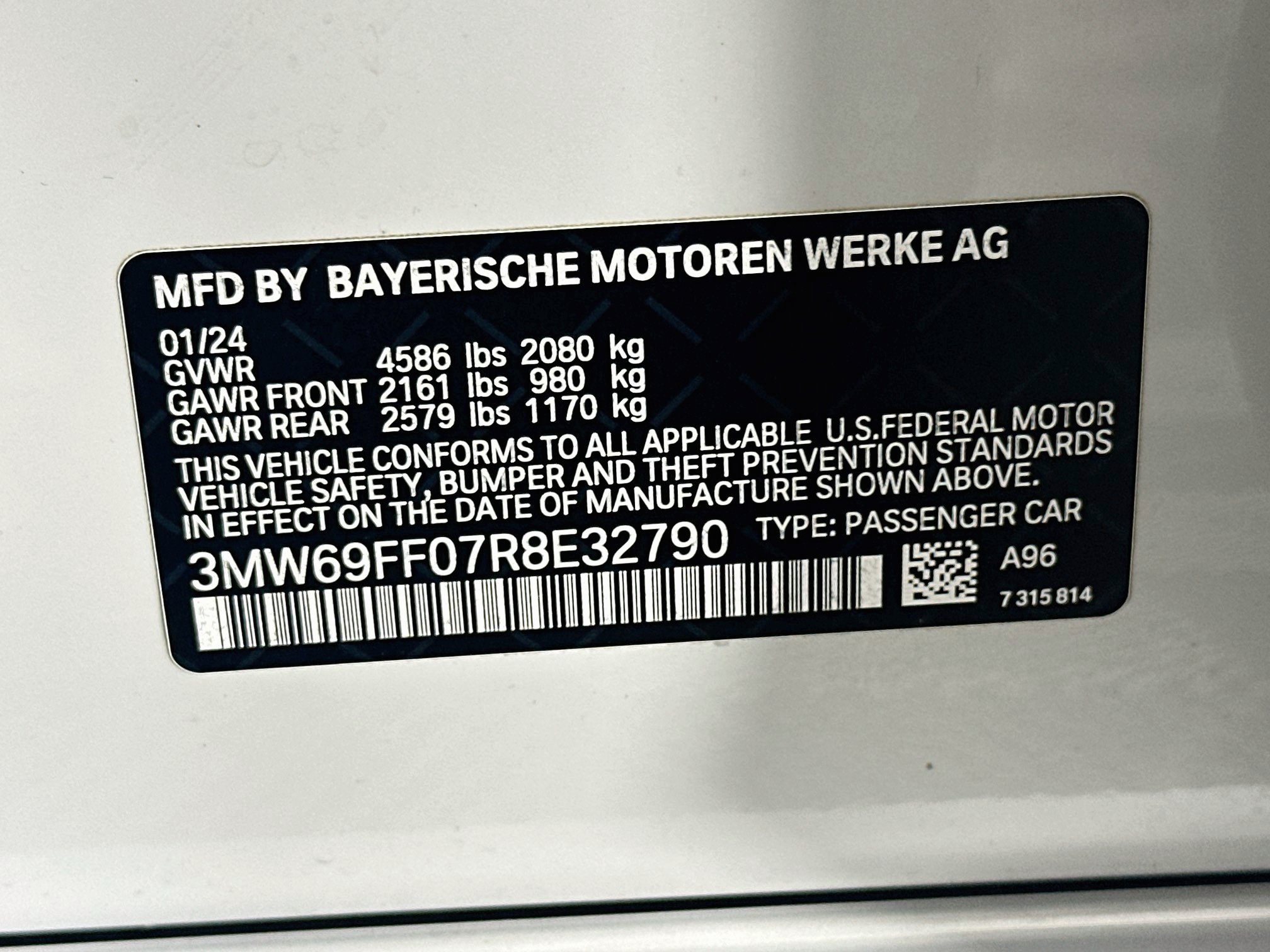 Used 2024 BMW 330i Sedan w/ Premium Package RWD image 12