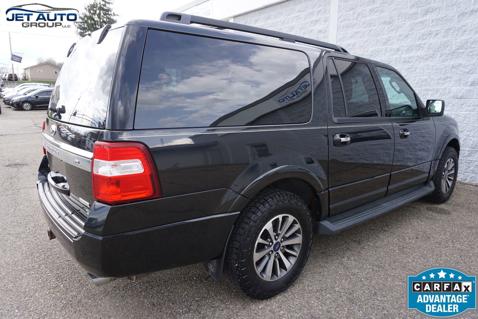 Used 2015 Ford Expedition EL XLT image 10