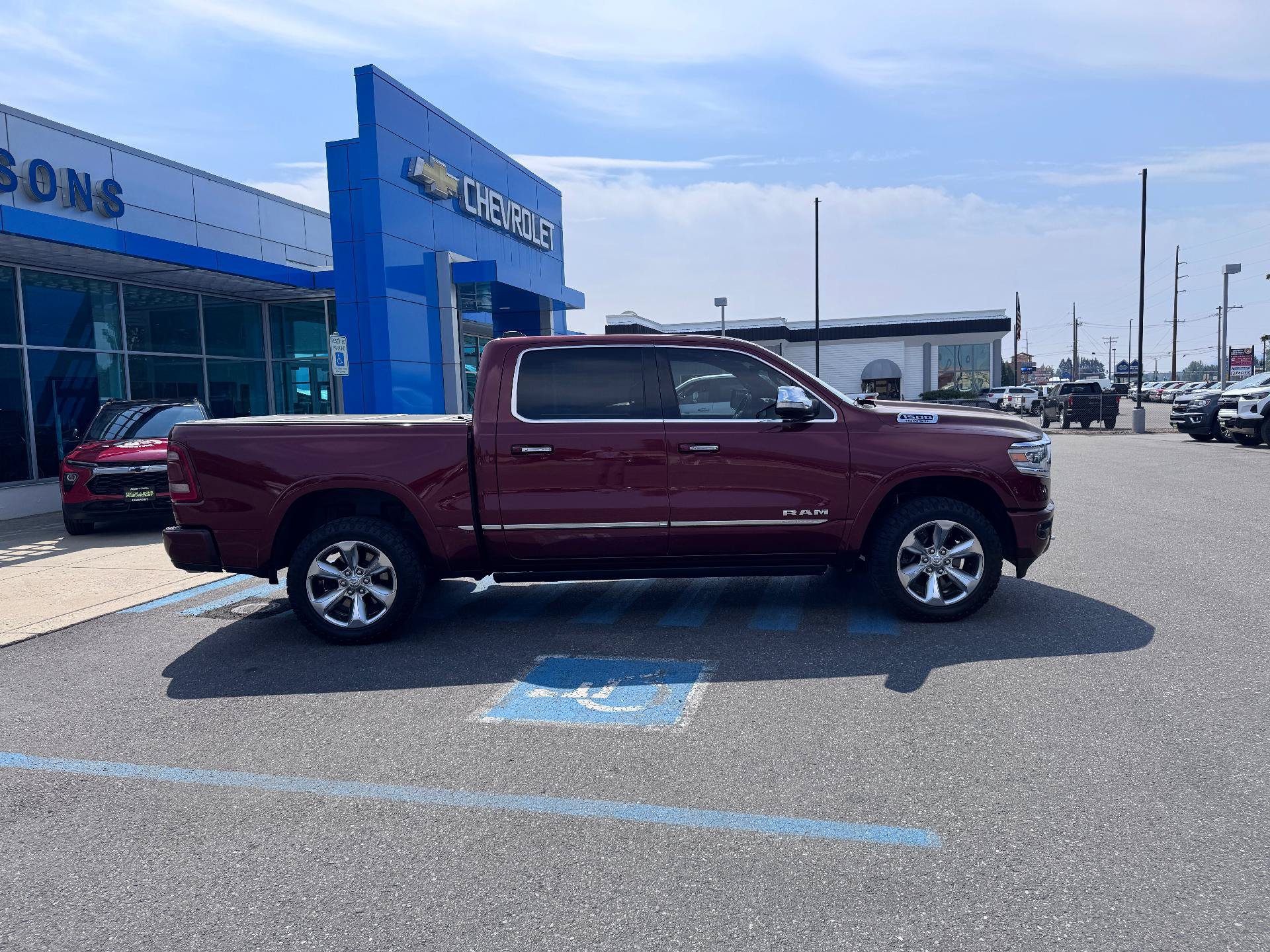 Used 2019 RAM 1500 Limited AWD/4WD image 8