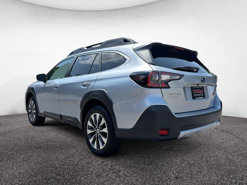Certified 2025 Subaru Outback Limited AWD/4WD image 5