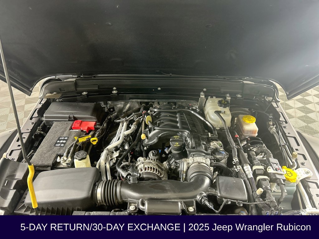 Used 2025 Jeep Wrangler Unlimited Rubicon w/ Safety Group AWD/4WD image 36