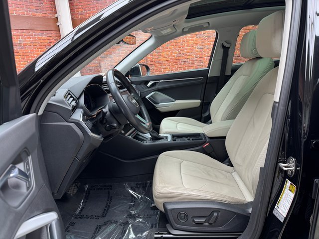 Used 2020 Audi Q3 2.0T Premium Plus w/ Premium Plus Package image 22