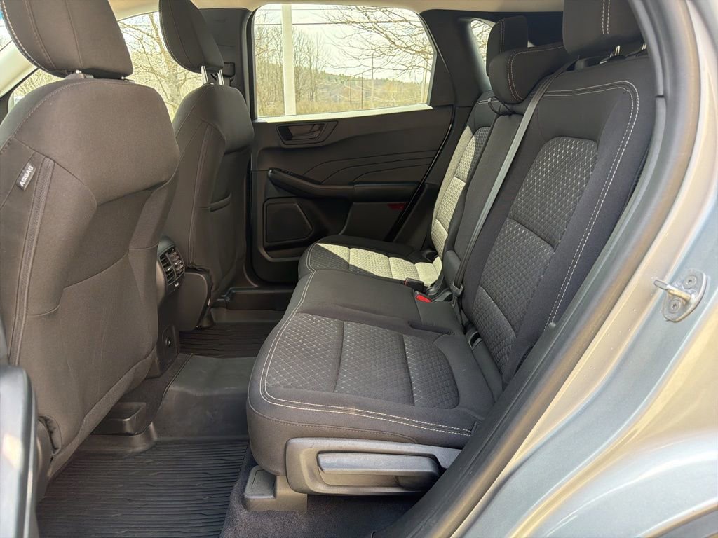 Used 2023 Ford Escape Active image 17