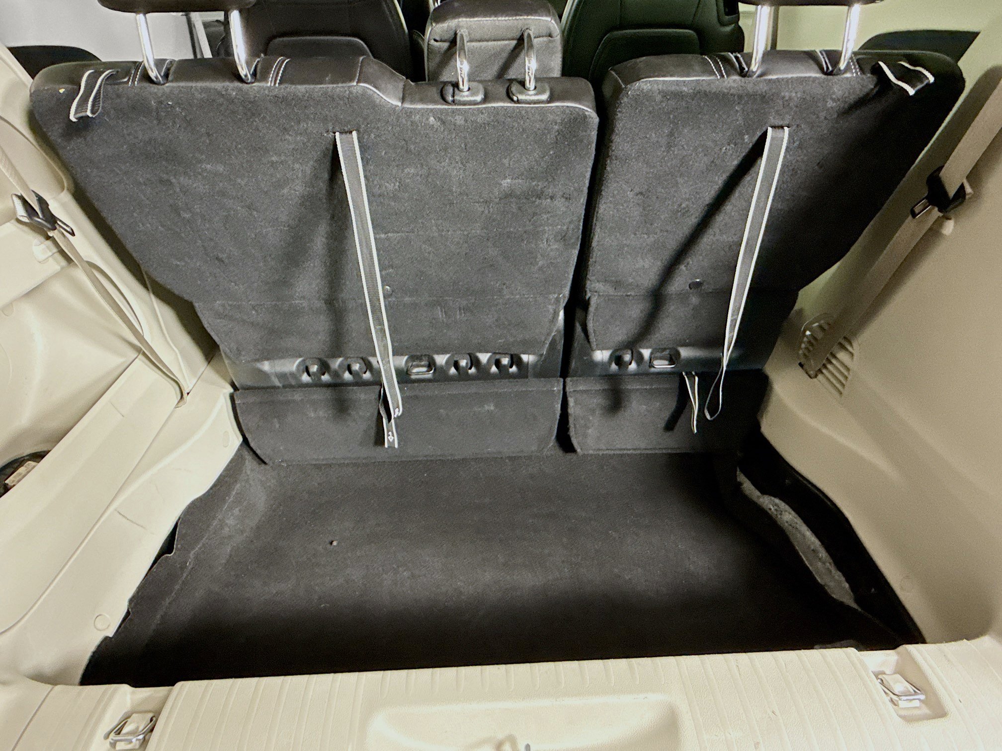 Used 2023 Chrysler Pacifica Touring-L FWD image 33