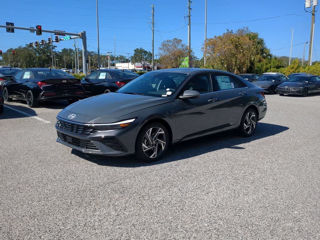 New 2026 Hyundai Elantra Limited FWD image 2