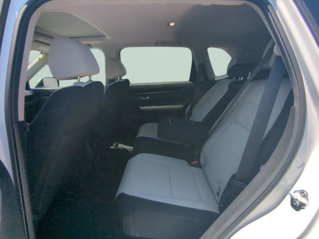 Used 2025 Honda CR-V EX image 11