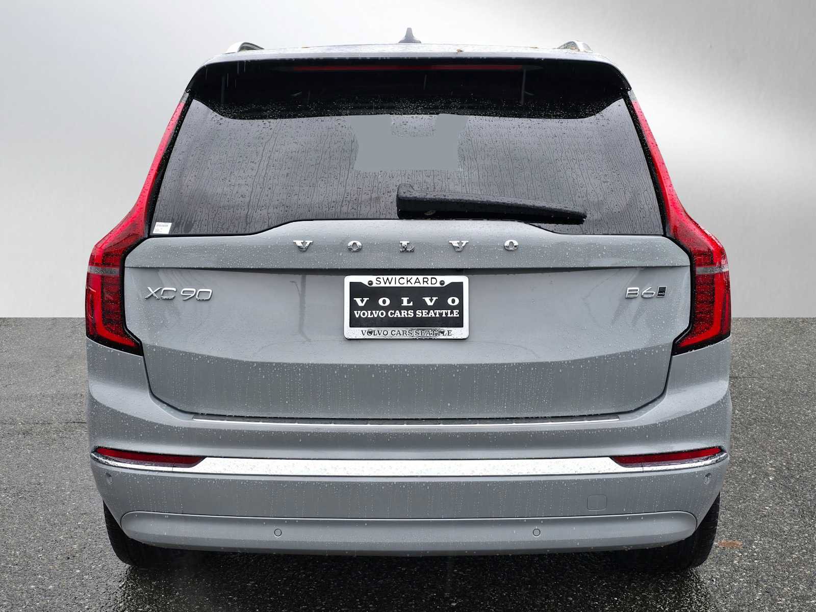 New 2026 Volvo XC90 B6 Plus w/ Protection Package Premier AWD/4WD image 4