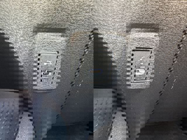 Certified 2025 Toyota Corolla LE image 20