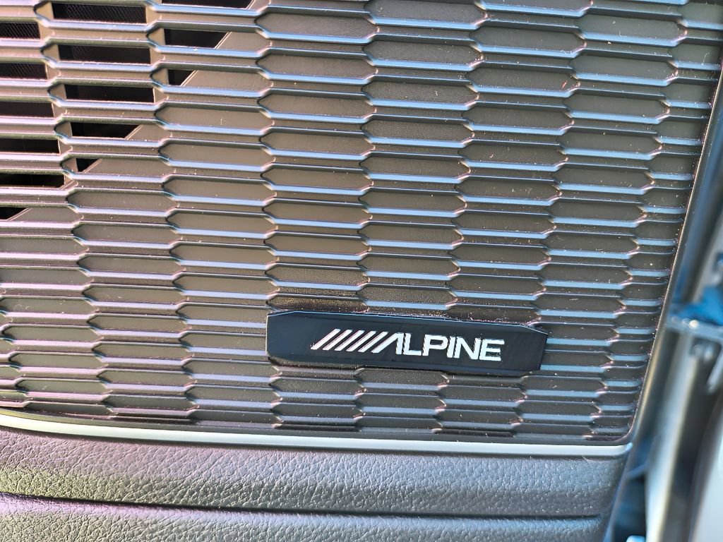 Used 2022 Jeep Grand Cherokee Limited image 13