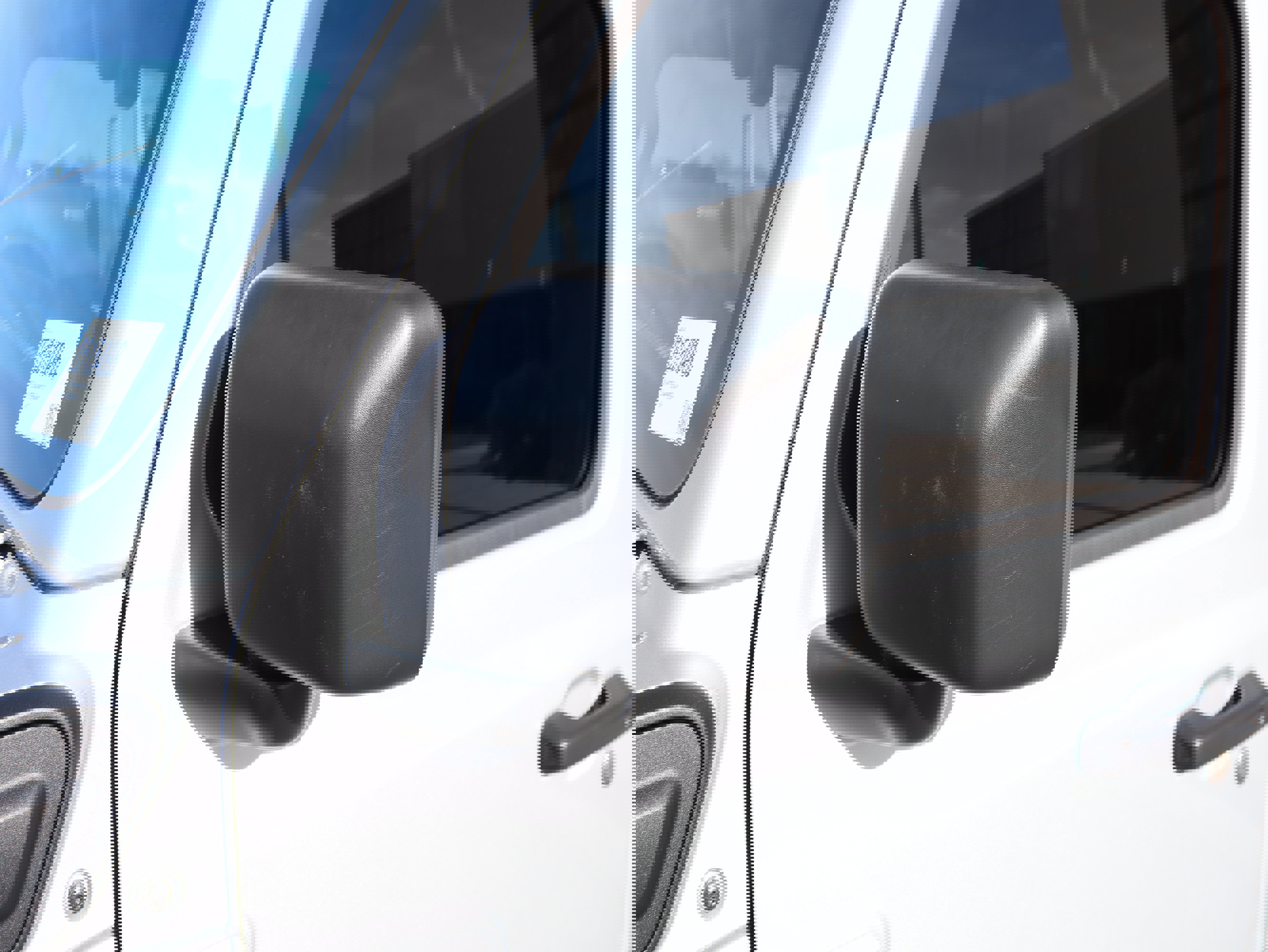 Used 2023 Jeep Wrangler Unlimited w/ Sun & Screen Package image 15