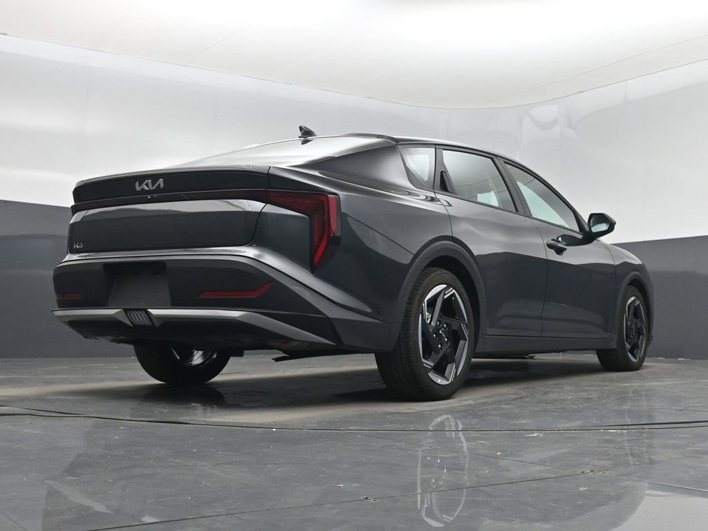 Certified 2025 Kia K4 EX image 16