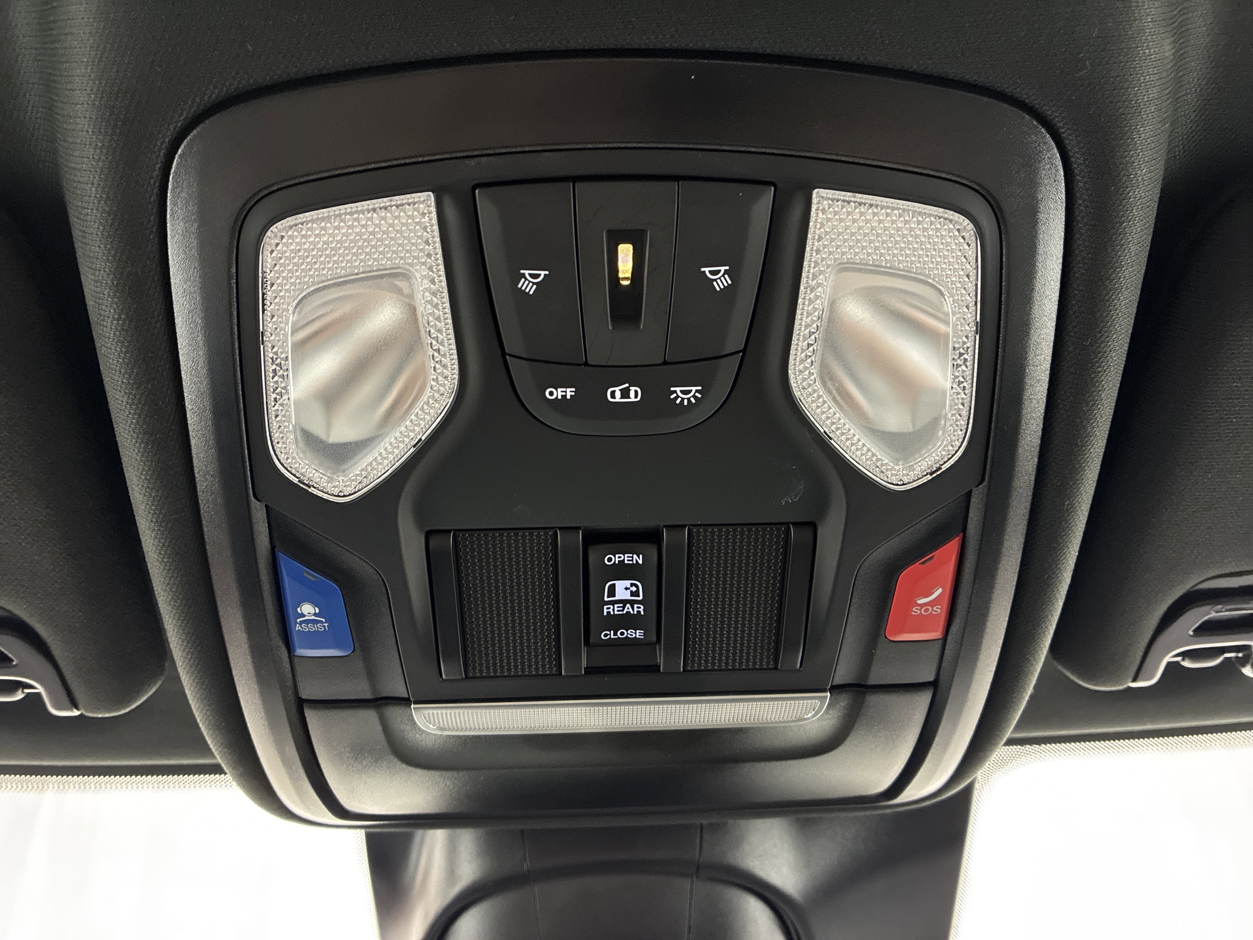 Certified 2024 RAM 2500 Big Horn w/ Safety Group AWD/4WD image 20