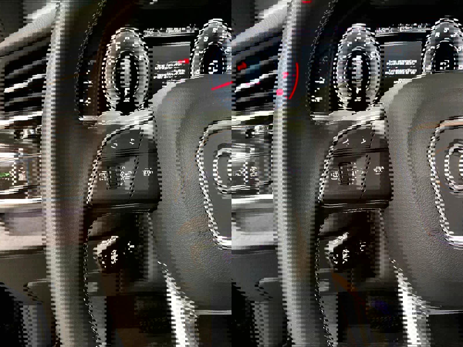 Used 2023 Audi Q8 Prestige w/ Prestige Package image 20