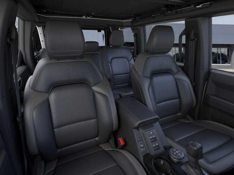 New 2026 Ford Bronco Outer Banks w/ Sasquatch Package AWD/4WD image 10