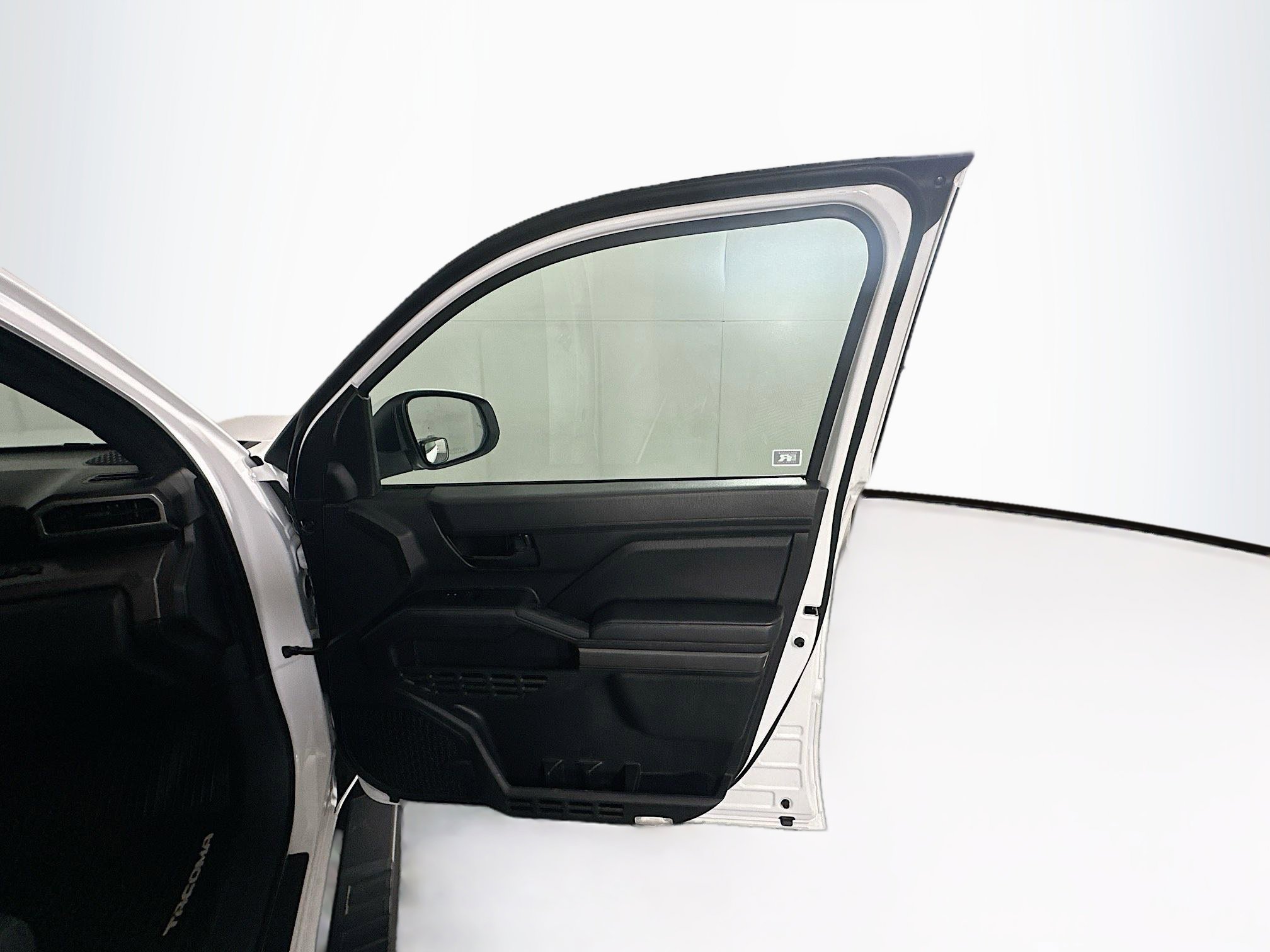 Used 2024 Toyota Tacoma SR5 image 31