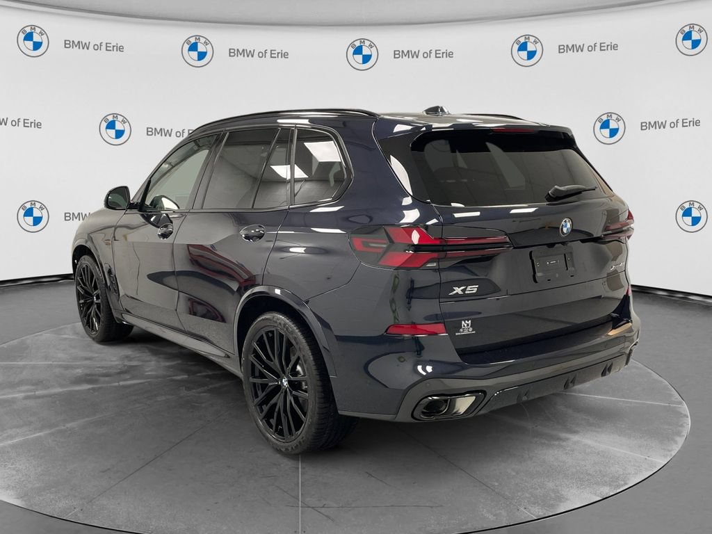 New 2026 BMW X5 xDrive40i w/ M Sport Package AWD/4WD image 2