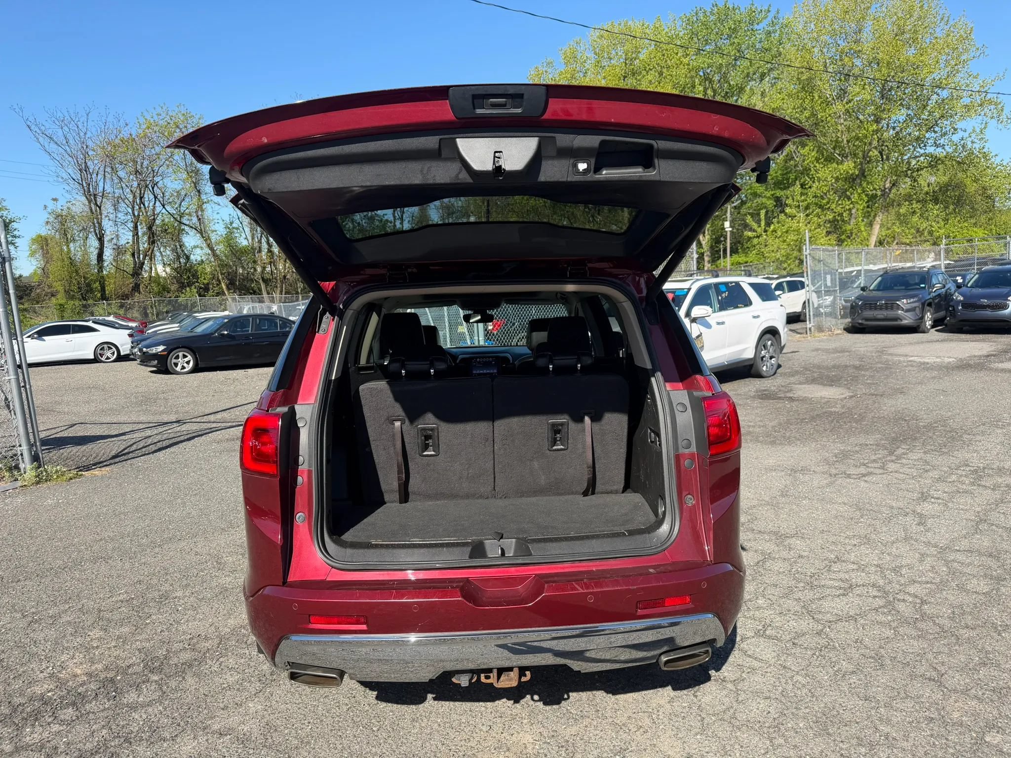 Used 2017 GMC Acadia Denali w/ Technology Package AWD/4WD image 30