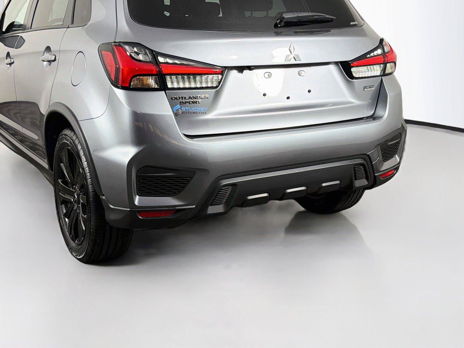 Used 2025 Mitsubishi Outlander Sport LE AWD/4WD image 38