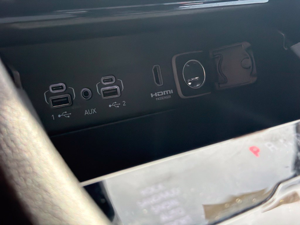 Used 2023 Jeep Grand Cherokee Trailhawk AWD/4WD image 21
