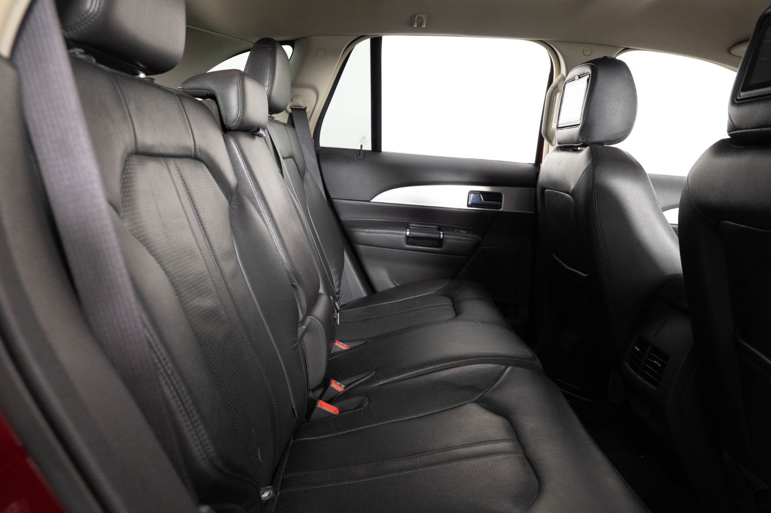 Used 2013 Lincoln MKX AWD image 22