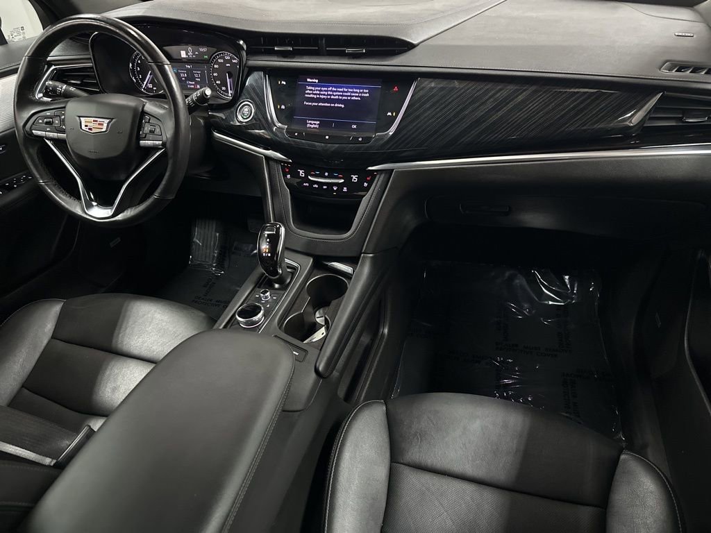 Used 2020 Cadillac XT6 Premium Luxury AWD/4WD image 11