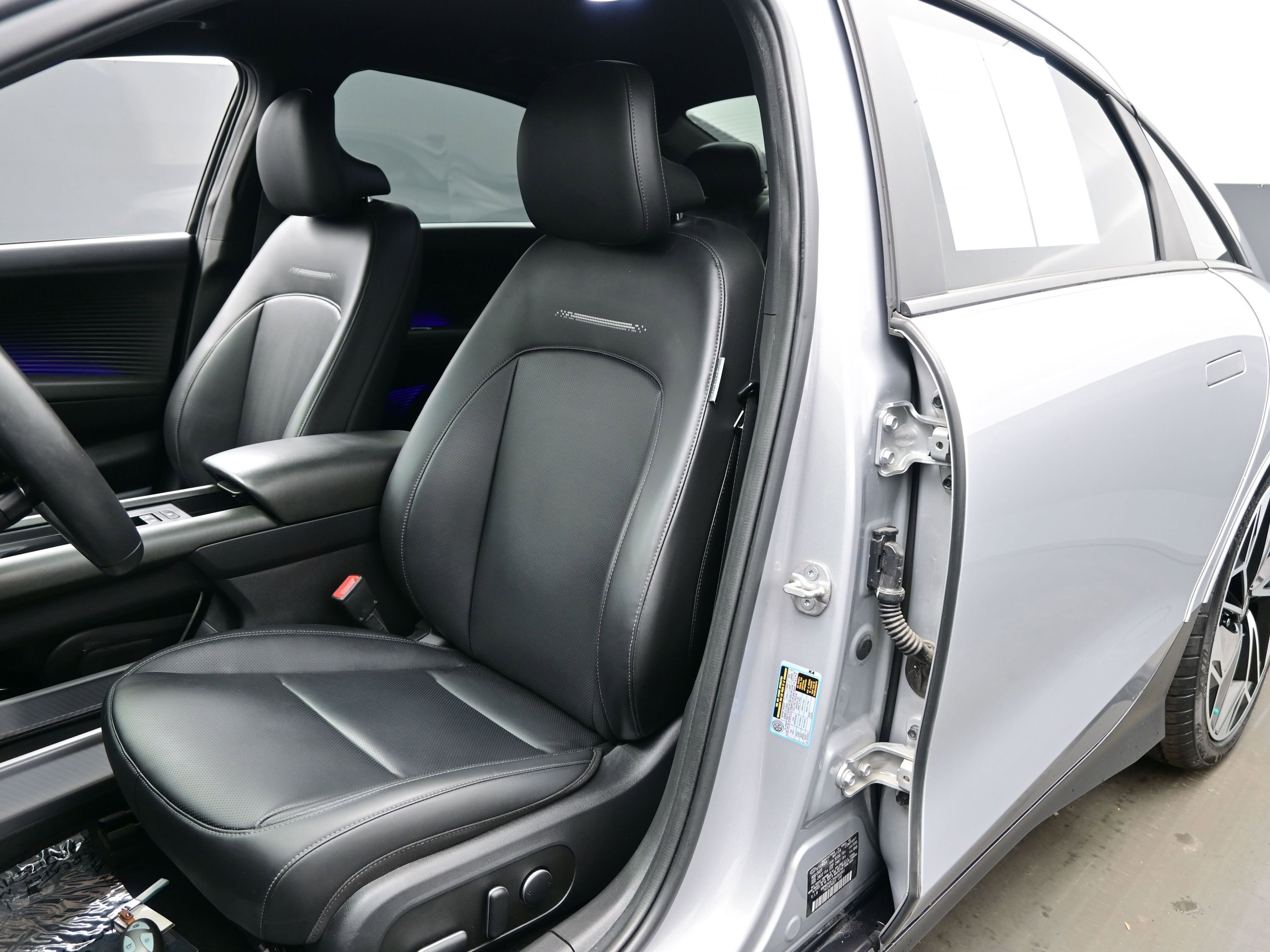 Used 2024 Hyundai Ioniq 6 SEL AWD/4WD image 11