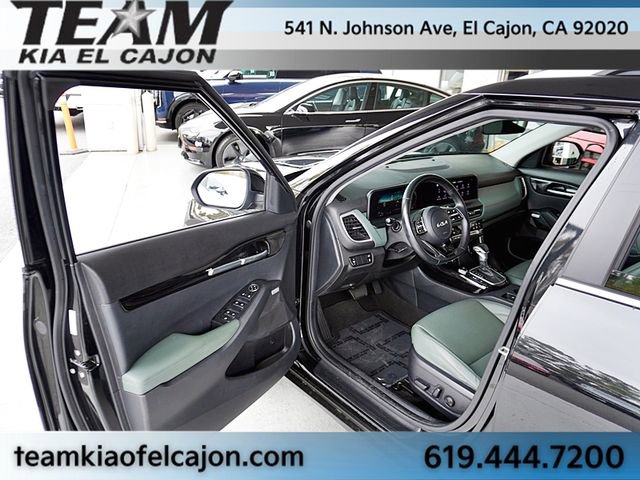 Certified 2024 Kia Seltos SX w/ SX Sunroof Package AWD/4WD image 37