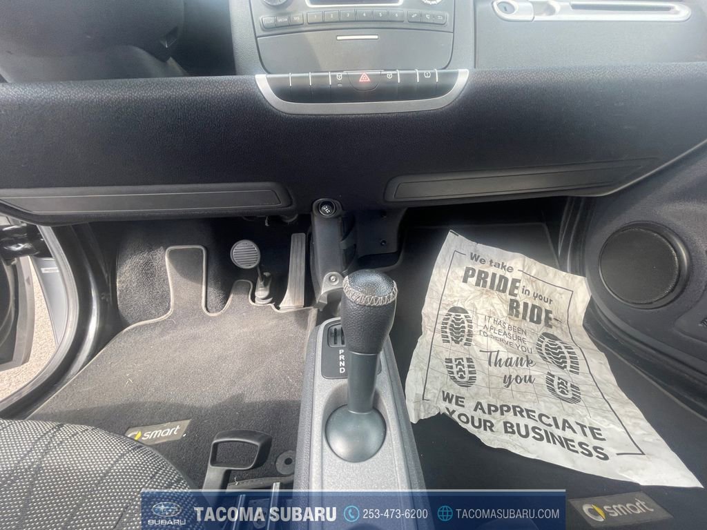 Used 2015 smart fortwo electric drive image 15