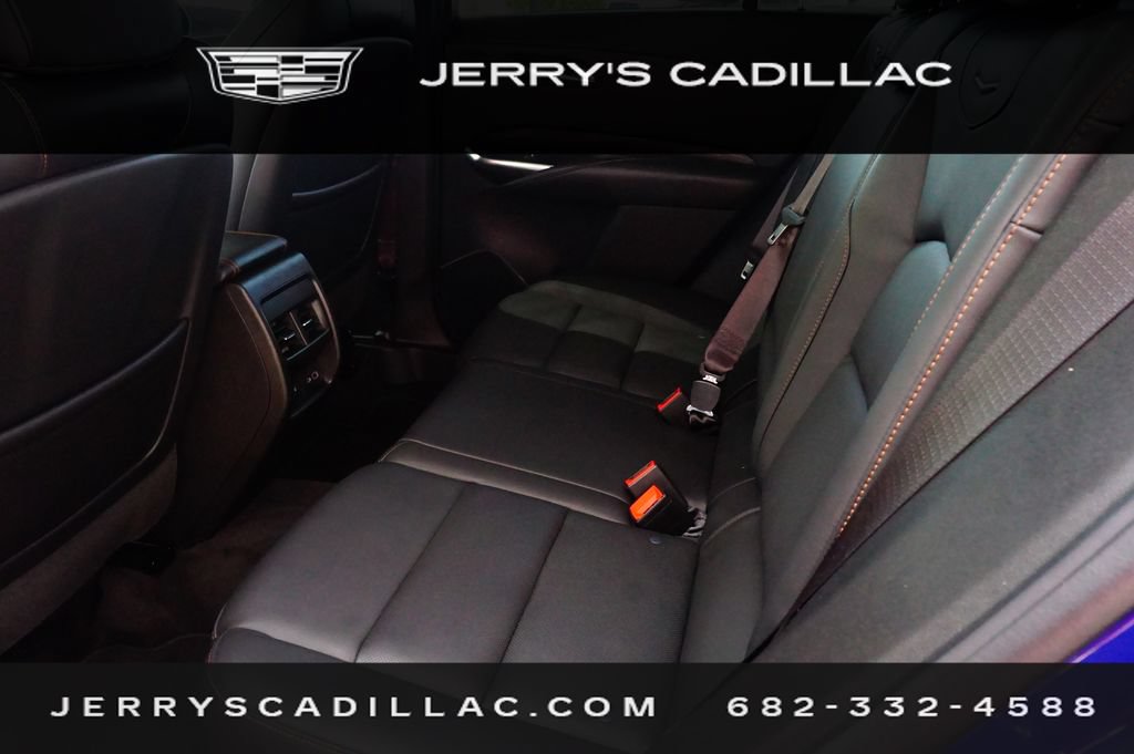 Used 2022 Cadillac XT4 Sport w/ Comfort Package FWD image 21