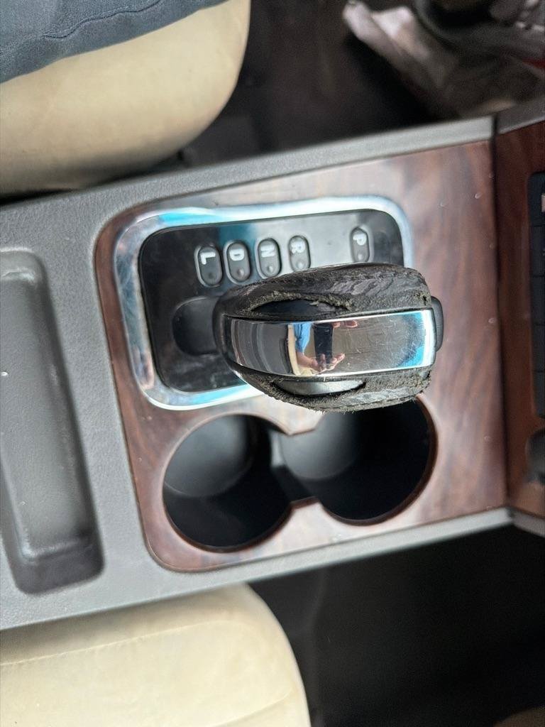 Used 2008 Ford Taurus SEL FWD image 14