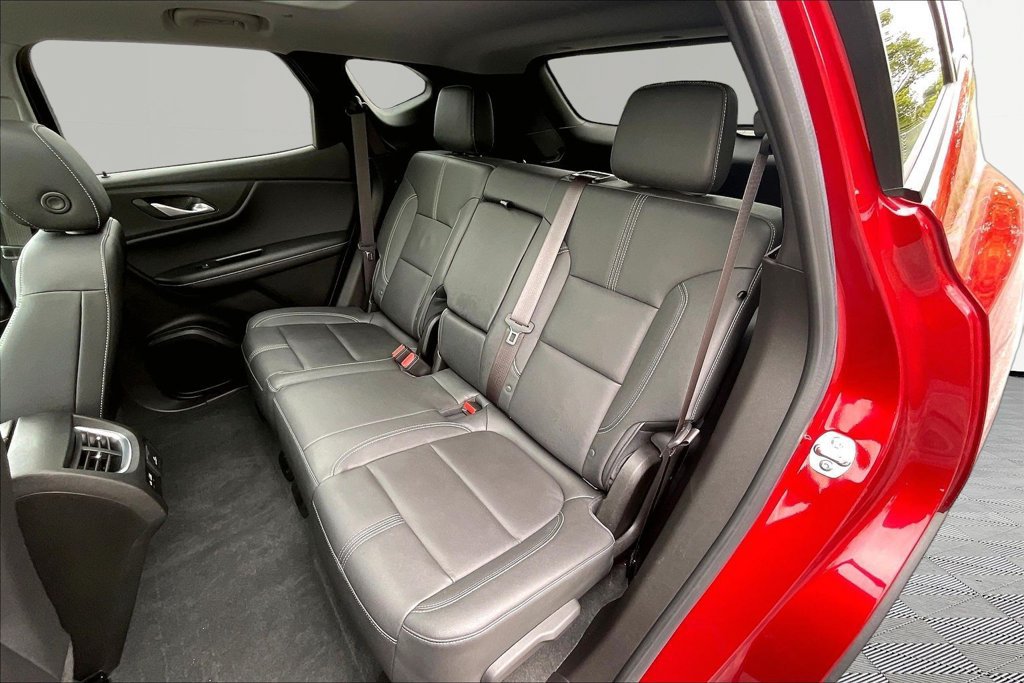 Used 2023 Chevrolet Blazer LT w/ Sound & Technology Package FWD image 25