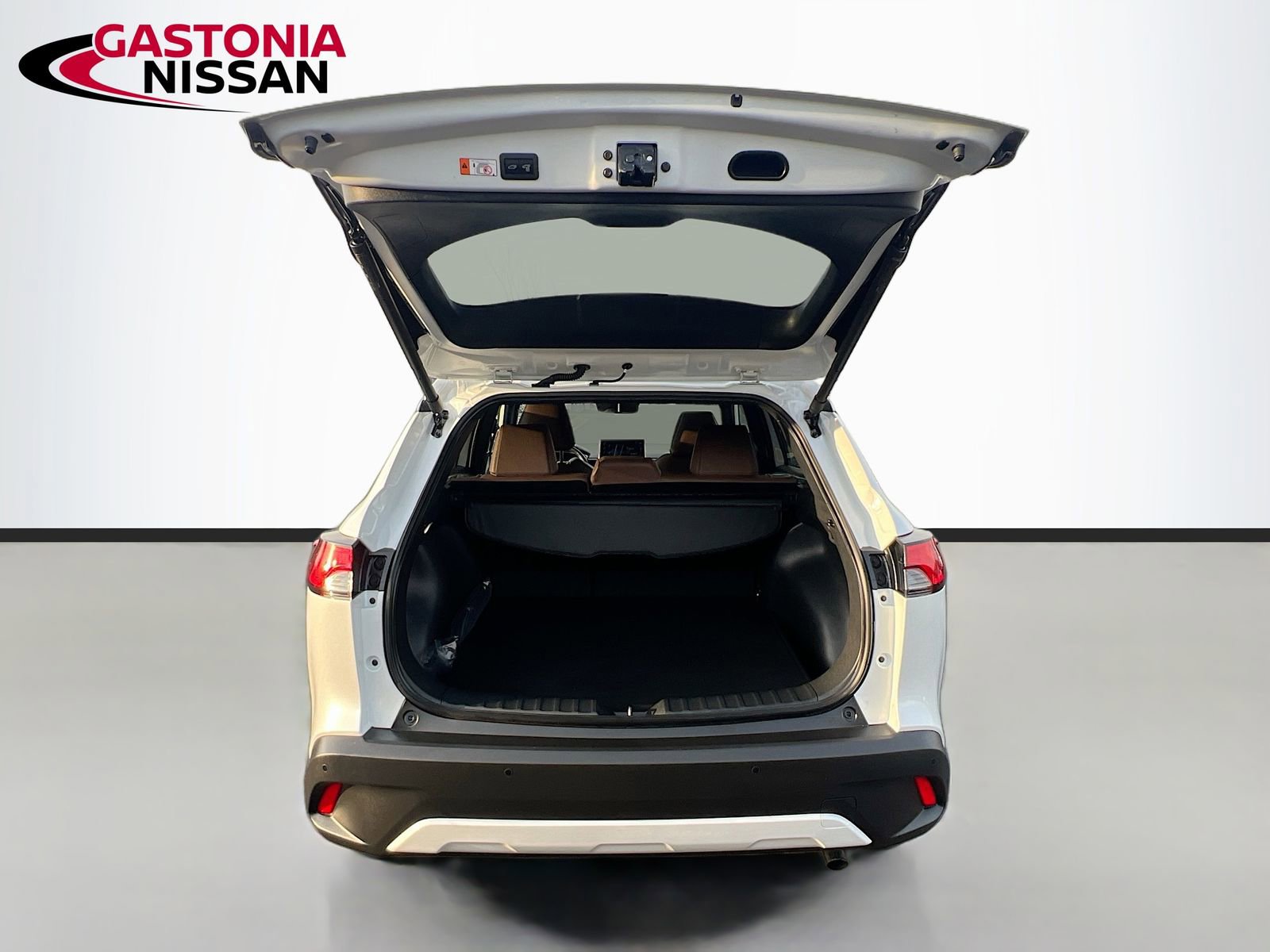 Used 2026 Toyota Corolla Cross XLE w/ Convenience Package image 36