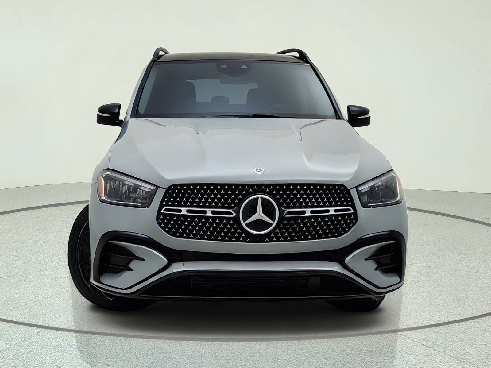Certified 2025 Mercedes-Benz GLE 350 4MATIC w/ AMG Line Exterior image 3