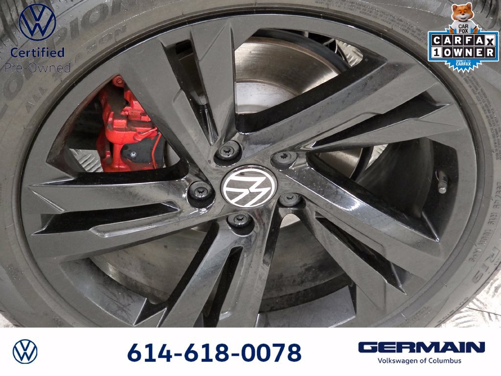 Certified 2024 Volkswagen Tiguan SE R-Line AWD/4WD image 12