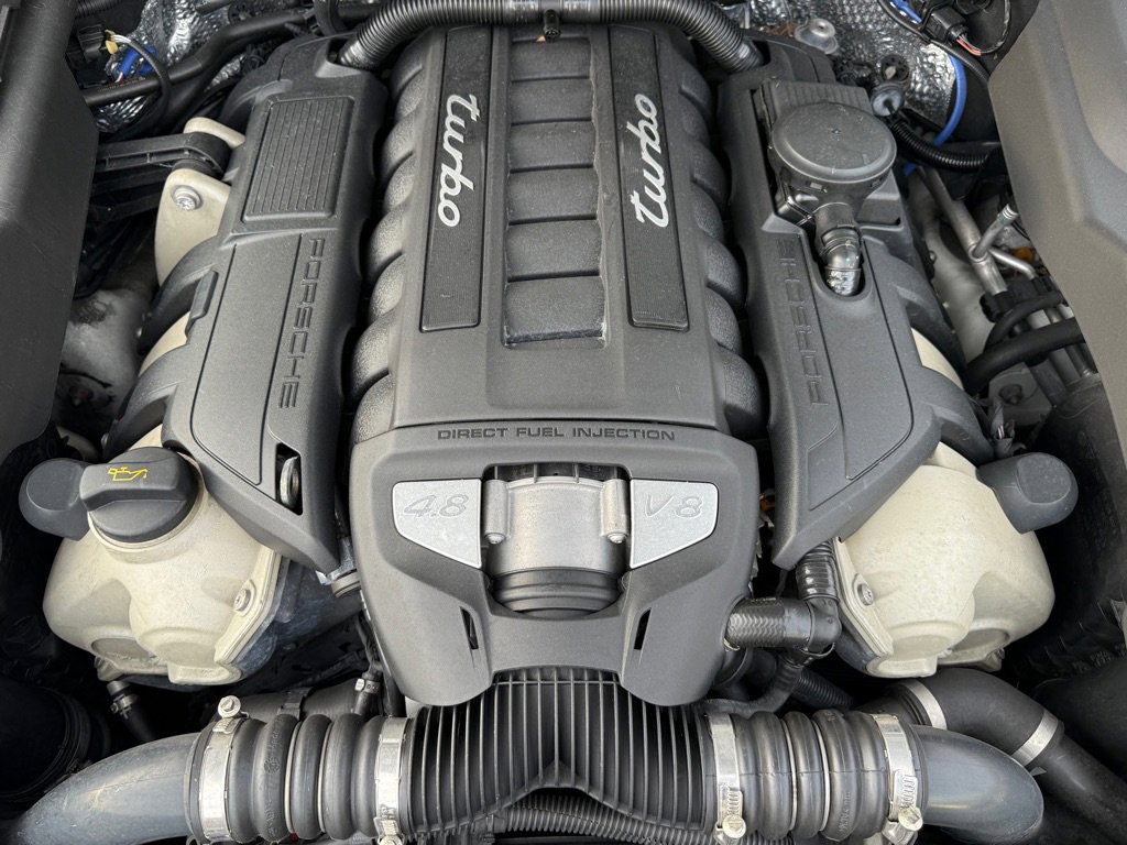 Used 2013 Porsche Cayenne Turbo w/ Premium Pkg Plus image 91