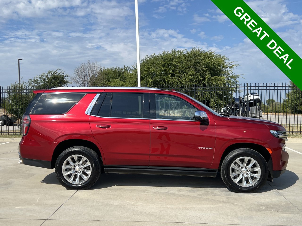Used 2024 Chevrolet Tahoe Premier AWD/4WD image 7