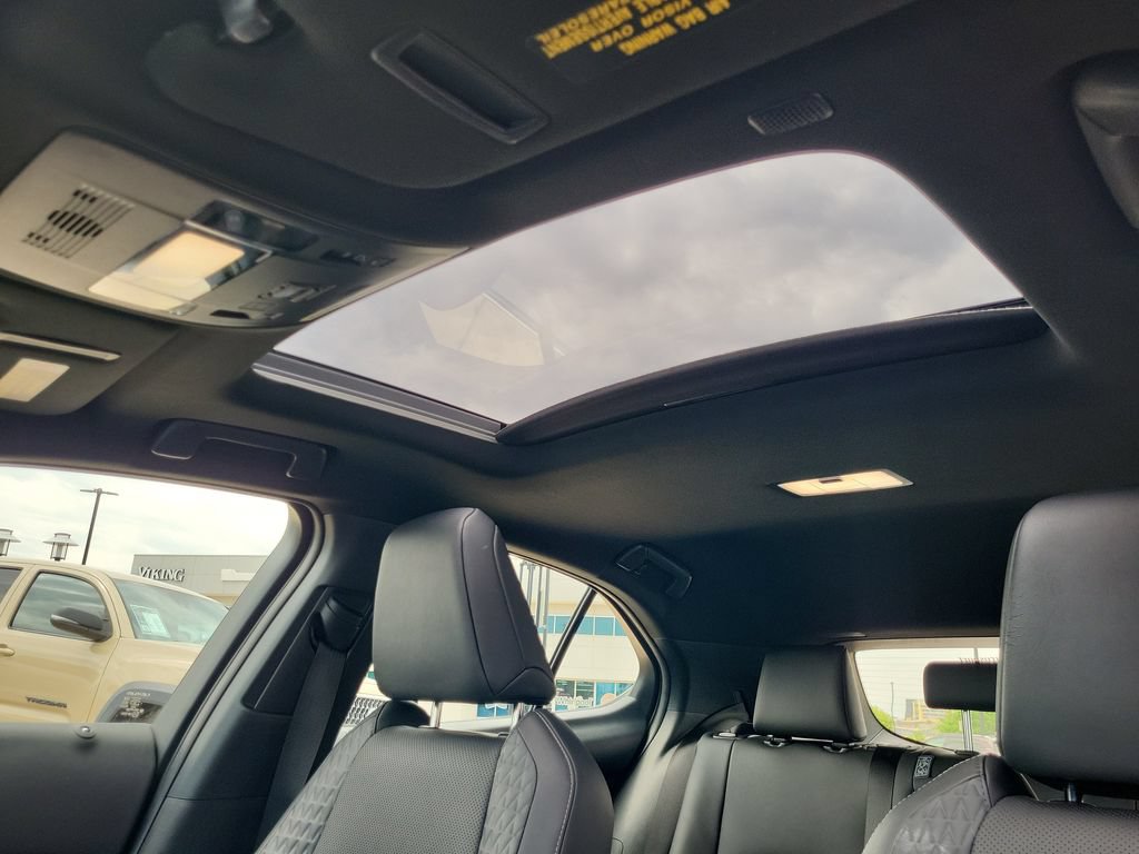 Used 2019 Lexus UX 250h AWD/4WD image 34