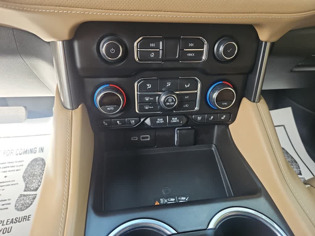 Used 2021 Chevrolet Tahoe Premier AWD/4WD image 15