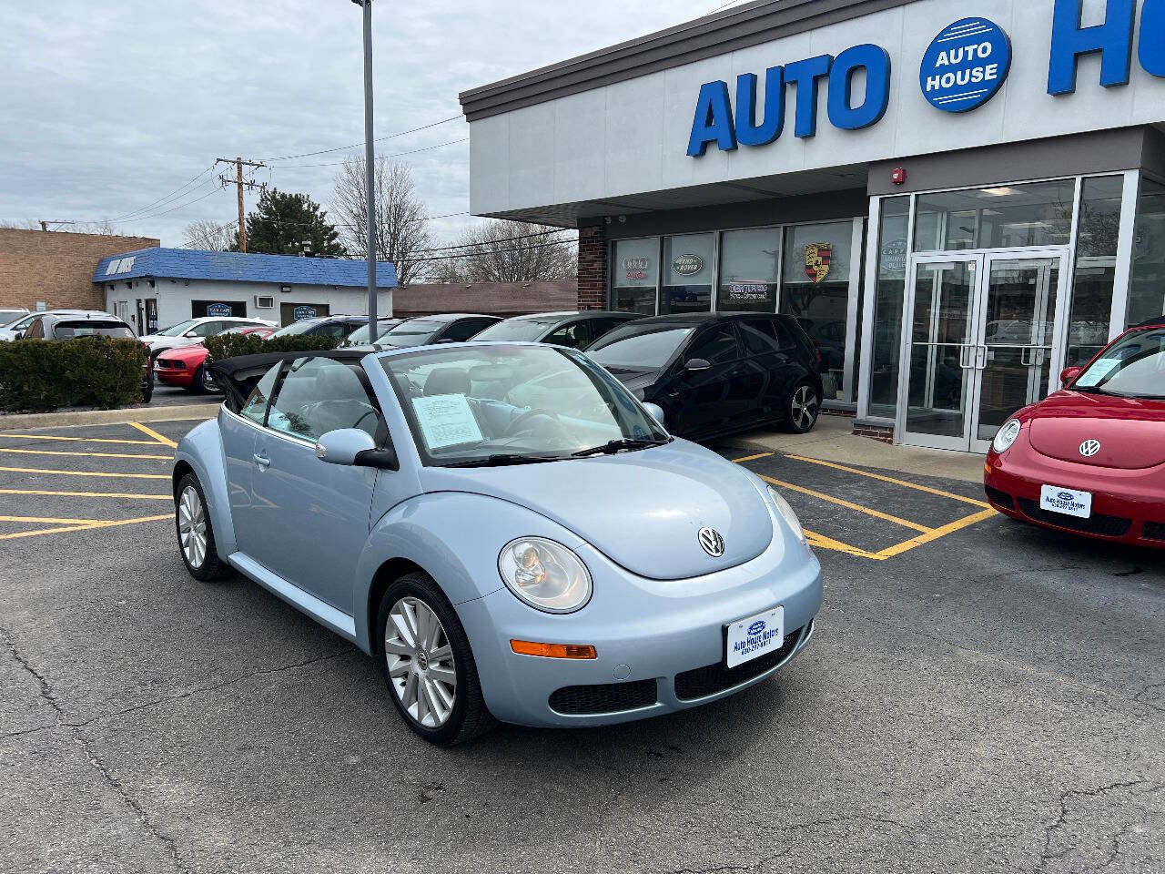 Used 2009 Volkswagen Beetle S image 4