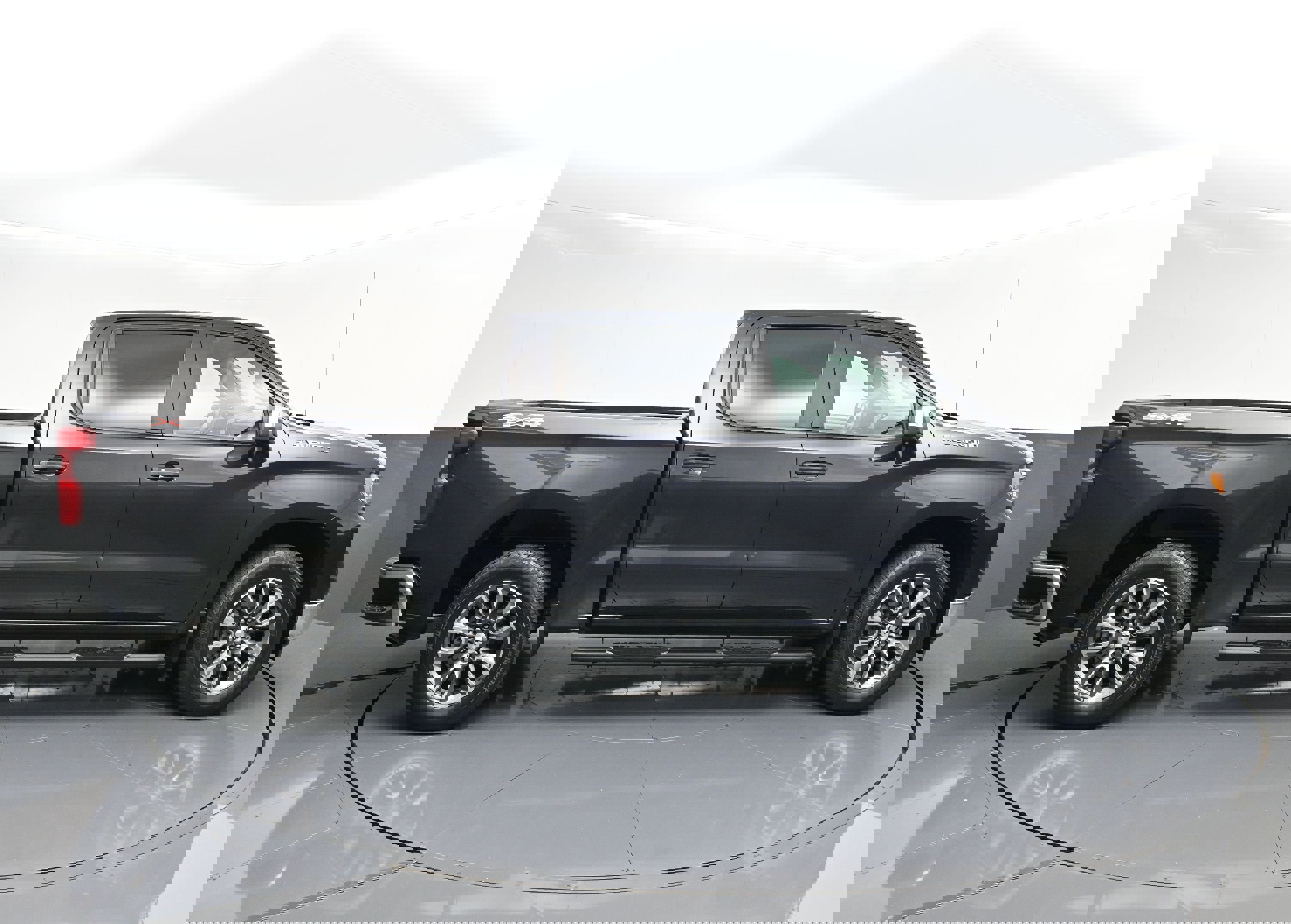 Certified 2023 Chevrolet Silverado 1500 LT image 8