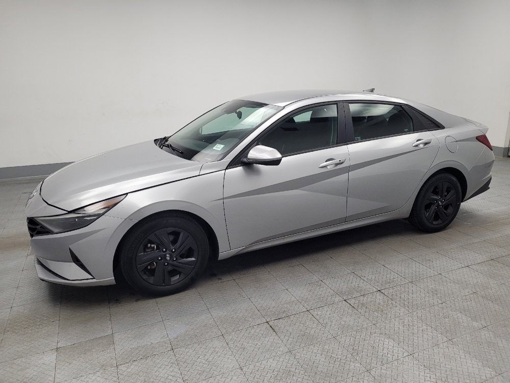 Used 2021 Hyundai Elantra SEL w/ Convenience Package FWD image 2