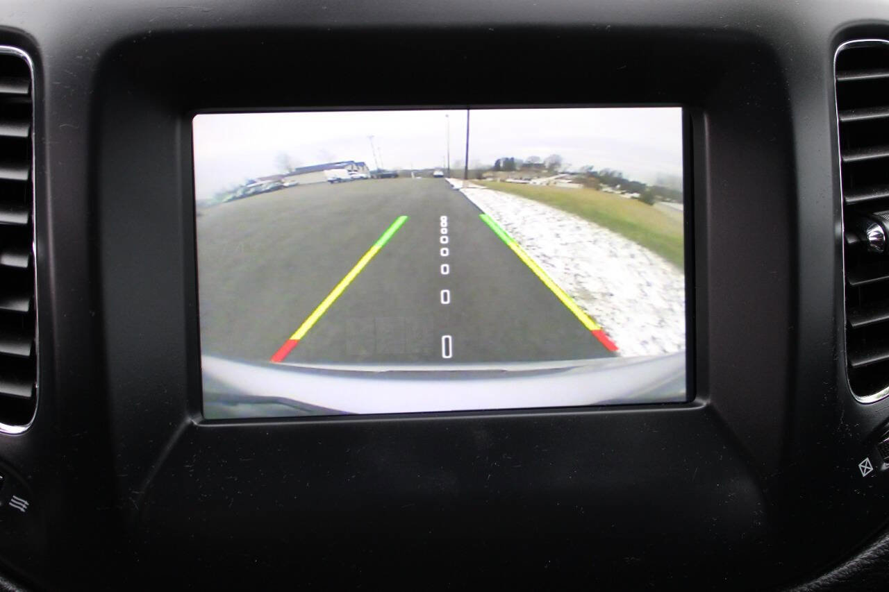 Used 2021 Jeep Compass Latitude AWD/4WD image 9