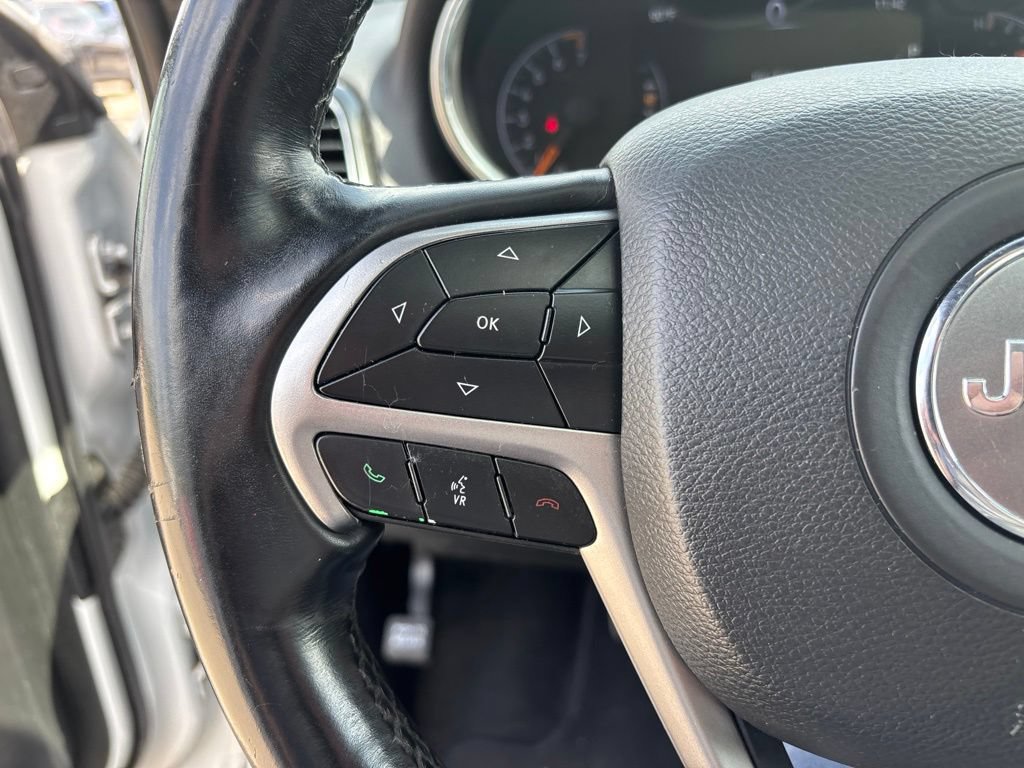 Used 2022 Jeep Grand Cherokee Limited AWD/4WD image 23