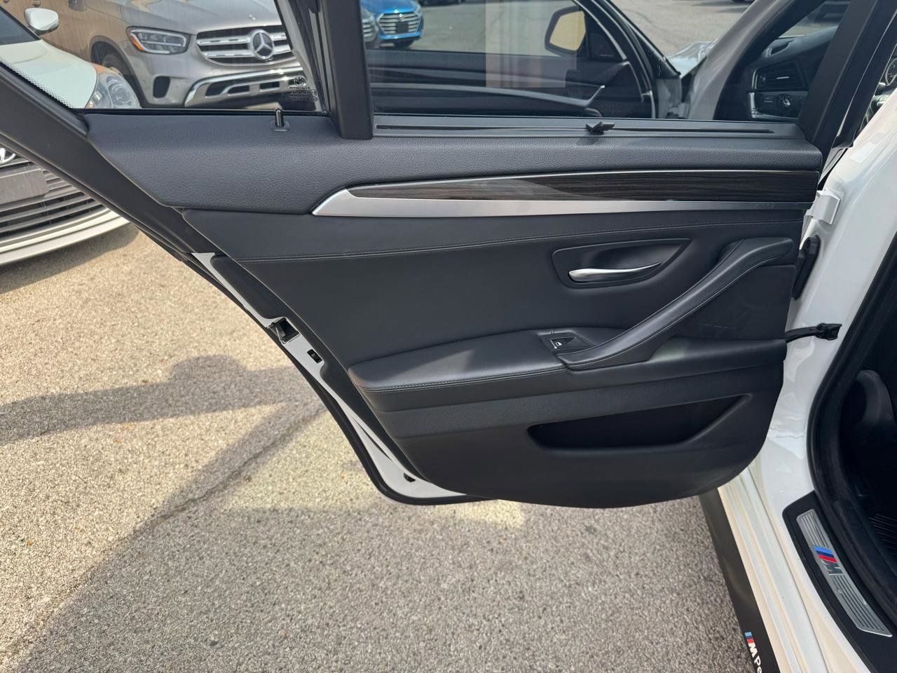 Used 2016 BMW 550i xDrive Sedan AWD/4WD image 14