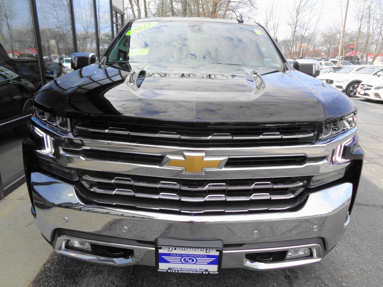 Used 2022 Chevrolet Silverado 1500 LTZ w/ LTZ Premium Package image 2