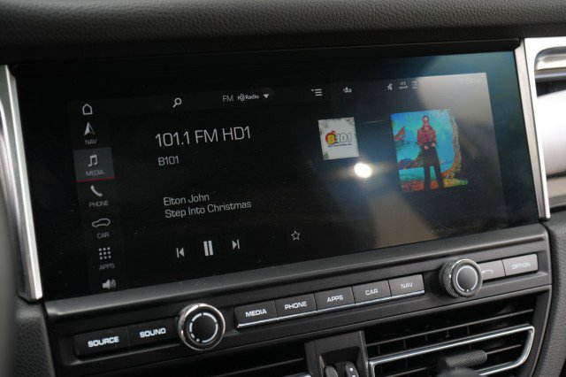 Used 2020 Porsche Macan image 51