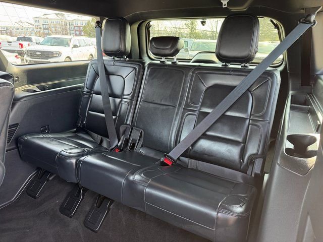 Used 2022 Lincoln Navigator L Reserve image 18
