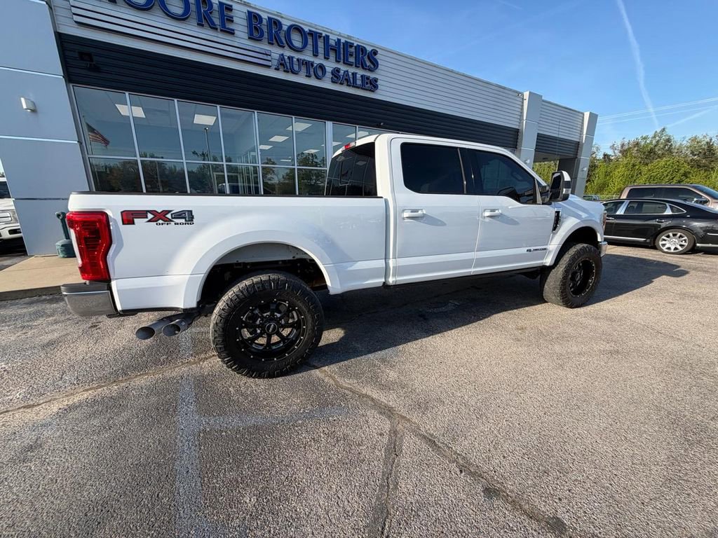 Used 2017 Ford F250 Lariat AWD/4WD image 4