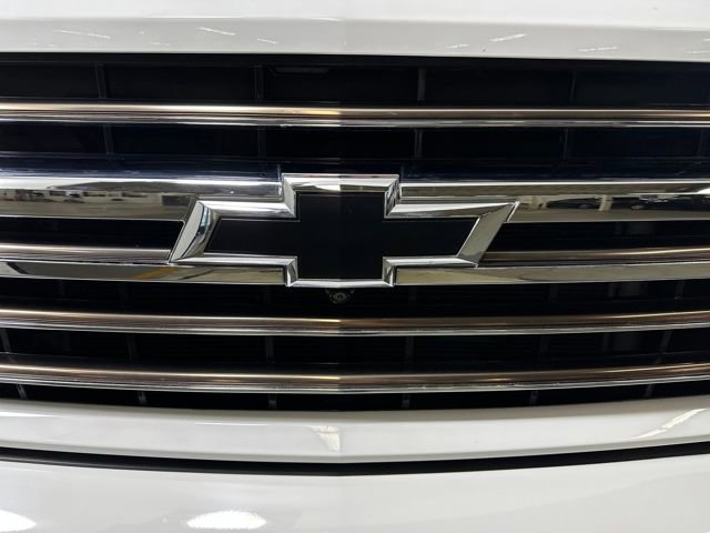 Used 2020 Chevrolet Silverado 3500 High Country w/ LPO, Dark Essentials Package image 9